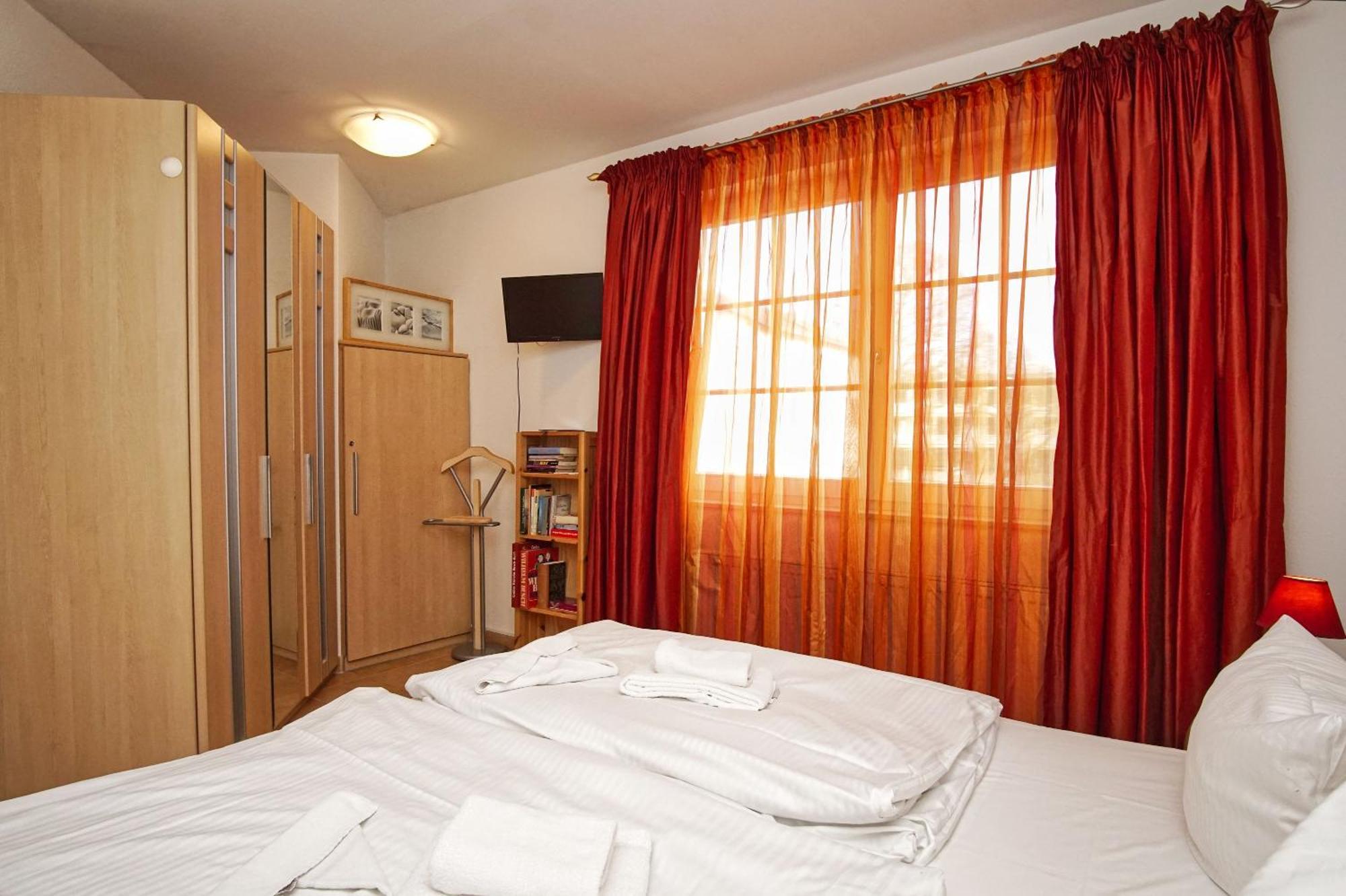 Strandvilla Boeck Fewo 10 Strandnah, Balkon, Meerblick Glowe Exterior foto